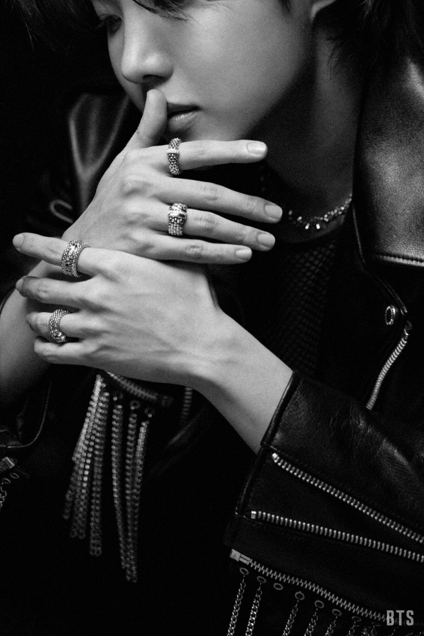 The Smeraldo Garden, j-hope interjú, dalszöveg és cikk fordítások
